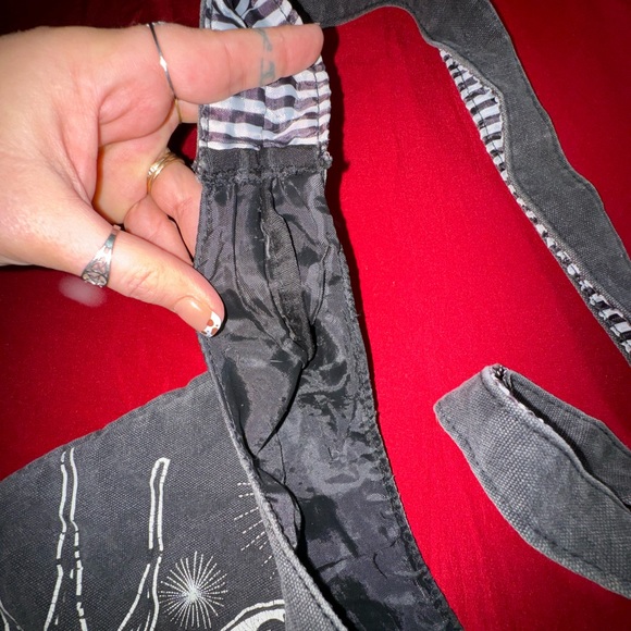 Spirit Halloween, used Nightmare Before Christmas Jack Skeleton crossbody pur… - Picture 5 of 9